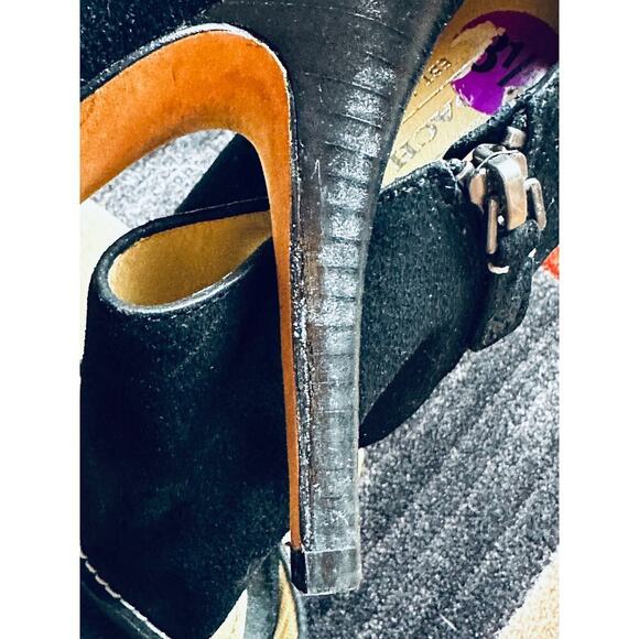 Coach Black Suede Peep Toe Heel Pumps Shoes Women's Size 8.5 - Picture 9 of 9